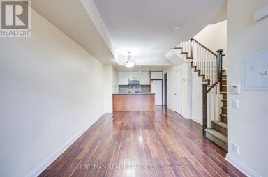 TH108 - 5 VALHALLA INN ROAD Toronto (Islington-City Centre West) Ontario photo 5