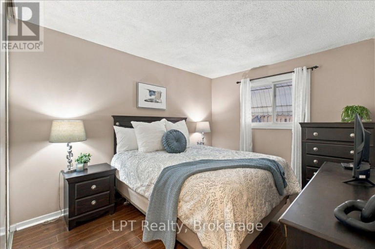 69 SCARFAIR PATHWAY, Toronto (Malvern), Ontario, M1B4G2