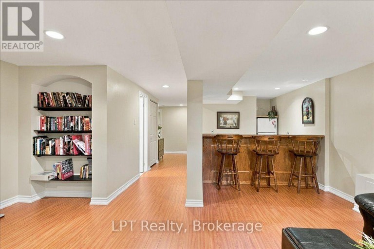 69 SCARFAIR PATHWAY, Toronto (Malvern), Ontario, M1B4G2
