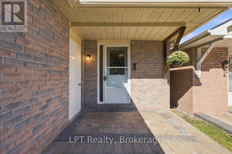 69 SCARFAIR PATHWAY, Toronto (Malvern), Ontario, M1B4G2
