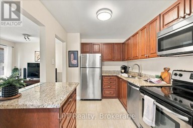 69 SCARFAIR PATHWAY Toronto (Malvern) Ontario photo 5