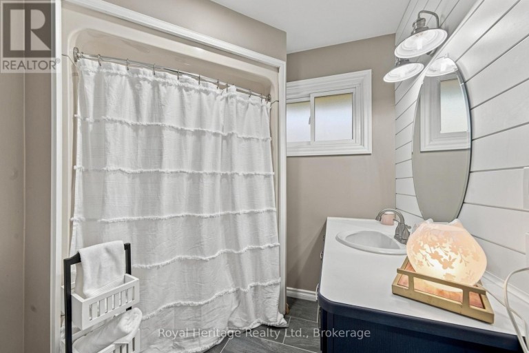 102 JOHNSTOWN ROAD, Quinte West (Sidney Ward), Ontario, K8V5P5