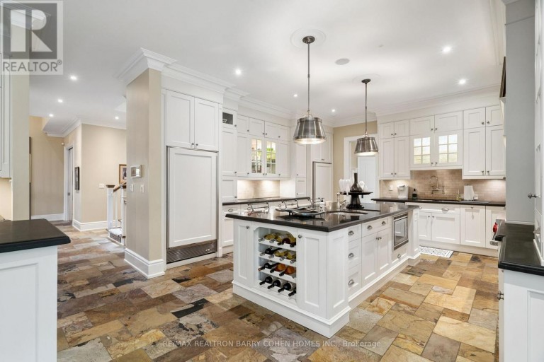 60 PARR PLACE, Vaughan (Uplands), Ontario, L4J8L1