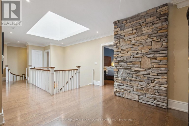 60 PARR PLACE, Vaughan (Uplands), Ontario, L4J8L1