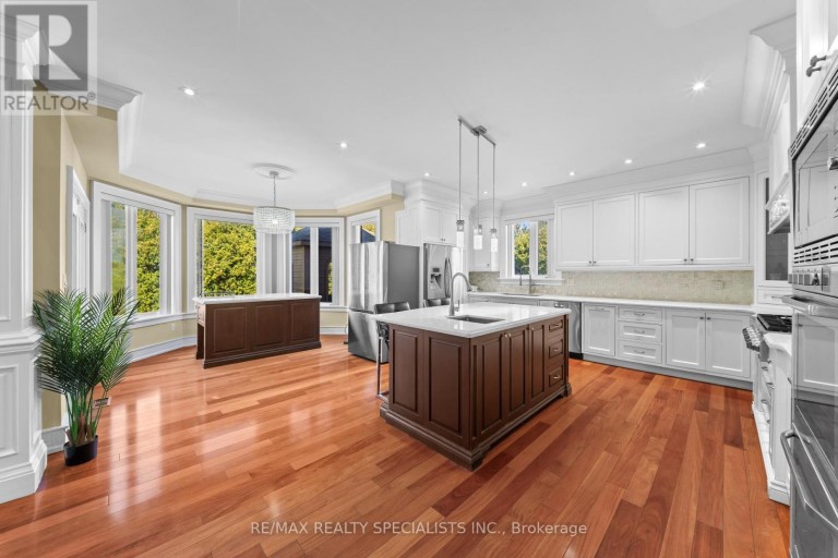 2489 OLINDA COURT, Mississauga (Erindale), Ontario, L5C4P5