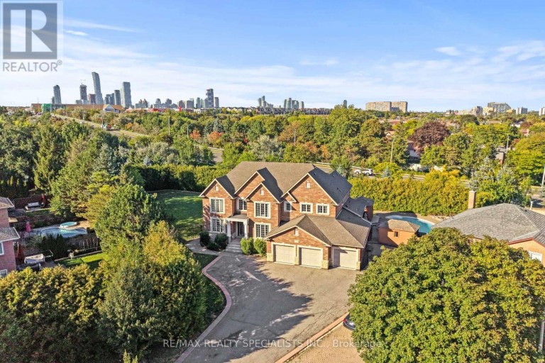 2489 OLINDA COURT, Mississauga (Erindale), Ontario, L5C4P5