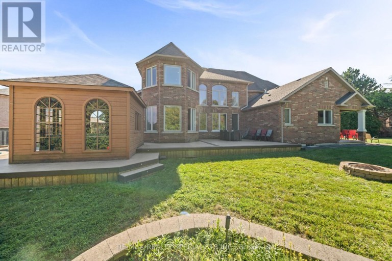2489 OLINDA COURT, Mississauga (Erindale), Ontario, L5C4P5