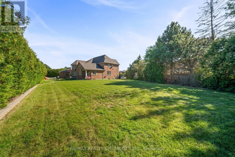 2489 OLINDA COURT, Mississauga (Erindale), Ontario, L5C4P5