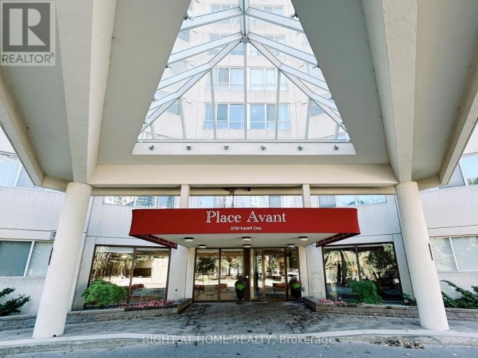 701 - 3700 KANEFF CRESCENT, Mississauga (Mississauga Valleys), Ontario, L5A4B8
