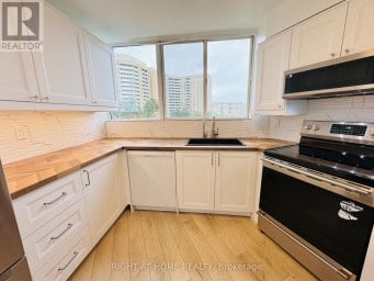 701 - 3700 KANEFF CRESCENT Mississauga (Mississauga Valleys) Ontario photo 7