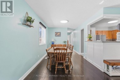34 GRANTHAM AVENUE S St. Catharines (Port Weller) Ontario photo 12