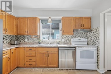 34 GRANTHAM AVENUE S St. Catharines (Port Weller) Ontario photo 19