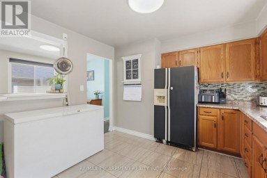 34 GRANTHAM AVENUE S St. Catharines (Port Weller) Ontario photo 23