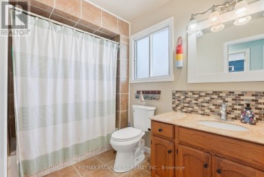 34 GRANTHAM AVENUE S St. Catharines (Port Weller) Ontario photo 33