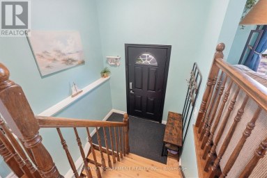 34 GRANTHAM AVENUE S St. Catharines (Port Weller) Ontario photo 5