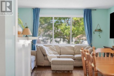 34 GRANTHAM AVENUE S St. Catharines (Port Weller) Ontario photo 8