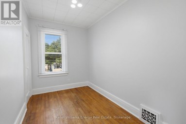 100 BURK STREET Oshawa (Vanier) Ontario photo 19