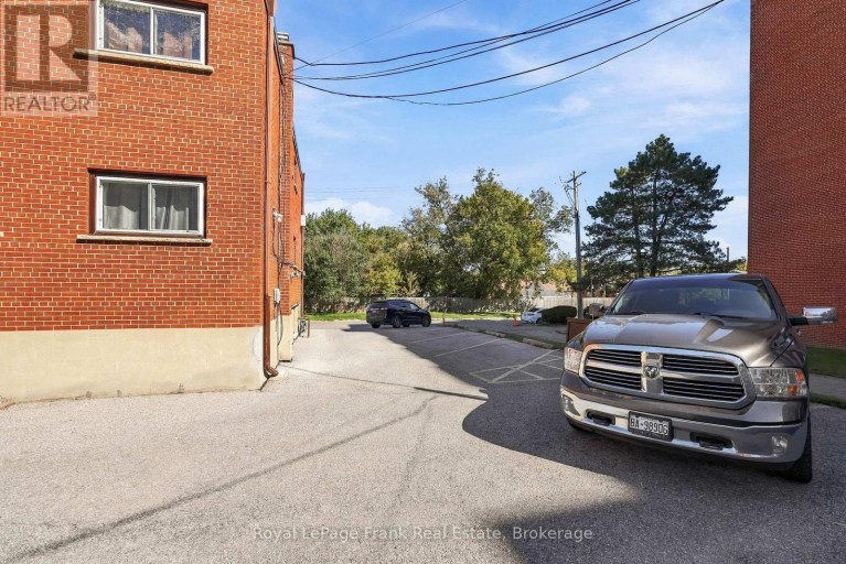180 NIPIGON STREET, Oshawa (McLaughlin), Ontario, L1J4N5