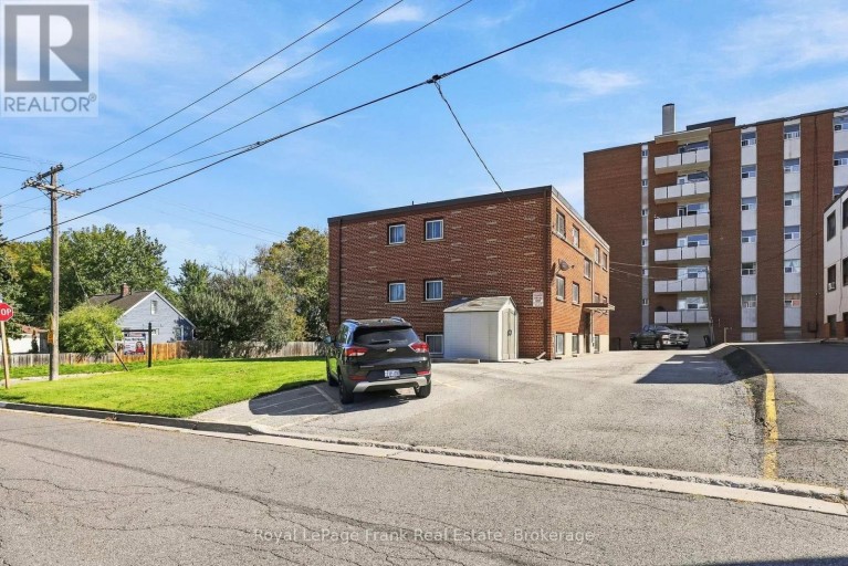 180 NIPIGON STREET, Oshawa (McLaughlin), Ontario, L1J4N5