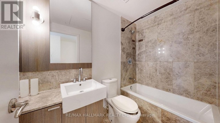 1010 - 88 BLUE JAYS WAY, Toronto (Waterfront Communities), Ontario, M5V2G3