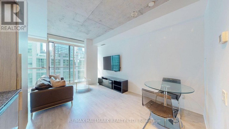 1010 - 88 BLUE JAYS WAY, Toronto (Waterfront Communities), Ontario, M5V2G3