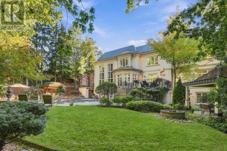 11 DOON ROAD, Toronto (Bridle Path-Sunnybrook-York Mills), Ontario, M2L1M1