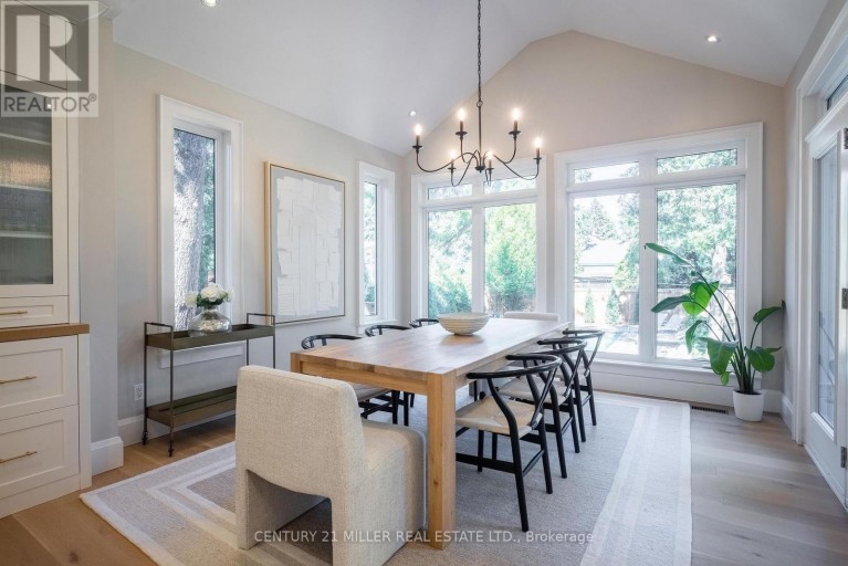 407 MAPLE GROVE DRIVE, Oakville (FD Ford), Ontario, L6J4V8