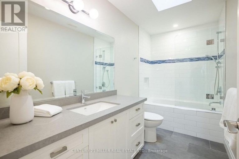 407 MAPLE GROVE DRIVE, Oakville (FD Ford), Ontario, L6J4V8