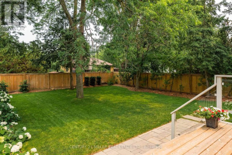 407 MAPLE GROVE DRIVE, Oakville (FD Ford), Ontario, L6J4V8