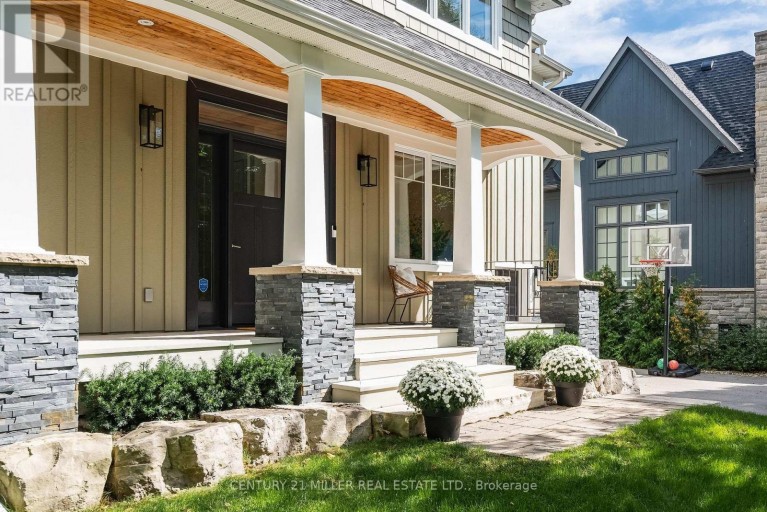 407 MAPLE GROVE DRIVE, Oakville (FD Ford), Ontario, L6J4V8
