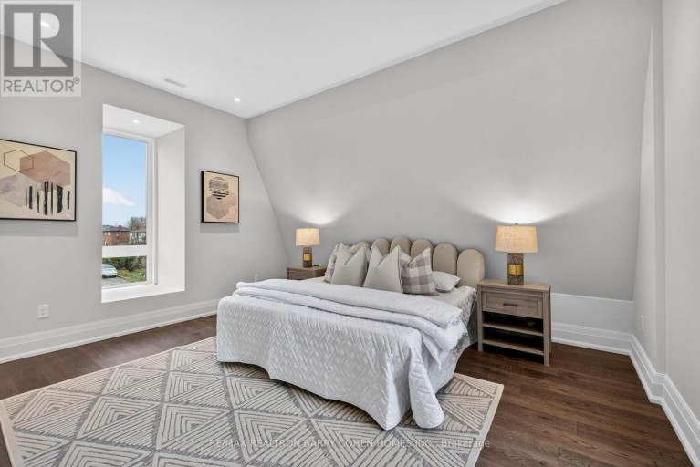 321 MORDEN ROAD, Oakville (WO West), Ontario, L6K2S6