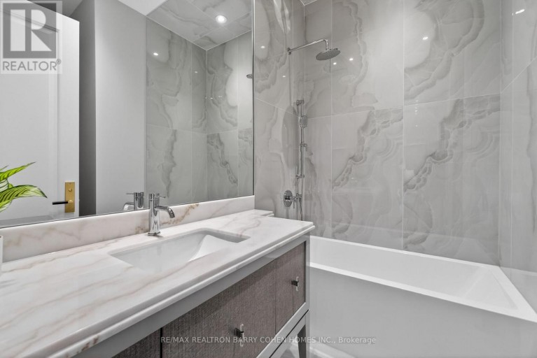 321 MORDEN ROAD, Oakville (WO West), Ontario, L6K2S6