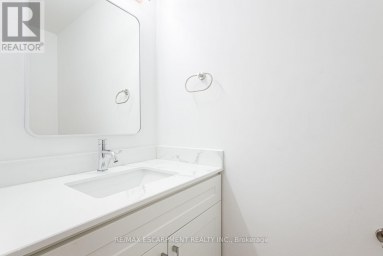 2104 MISSISSAUGA ROAD Mississauga (Sheridan) Ontario photo 15