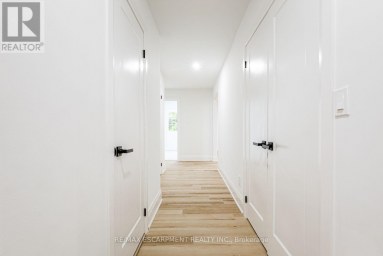 2104 MISSISSAUGA ROAD Mississauga (Sheridan) Ontario photo 16