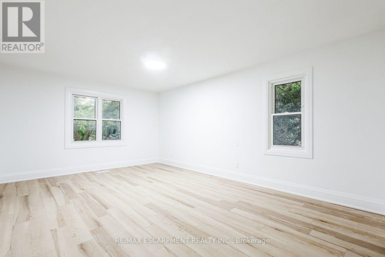 2104 MISSISSAUGA ROAD, Mississauga (Sheridan), Ontario, L5H2K6