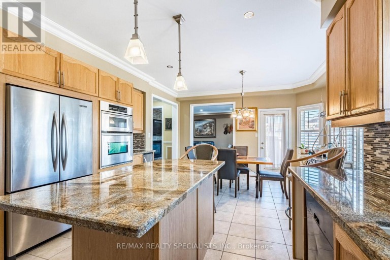 49 MAISONNEUVE BOULEVARD, Brampton (Vales of Castlemore North), Ontario, L6P1Y7
