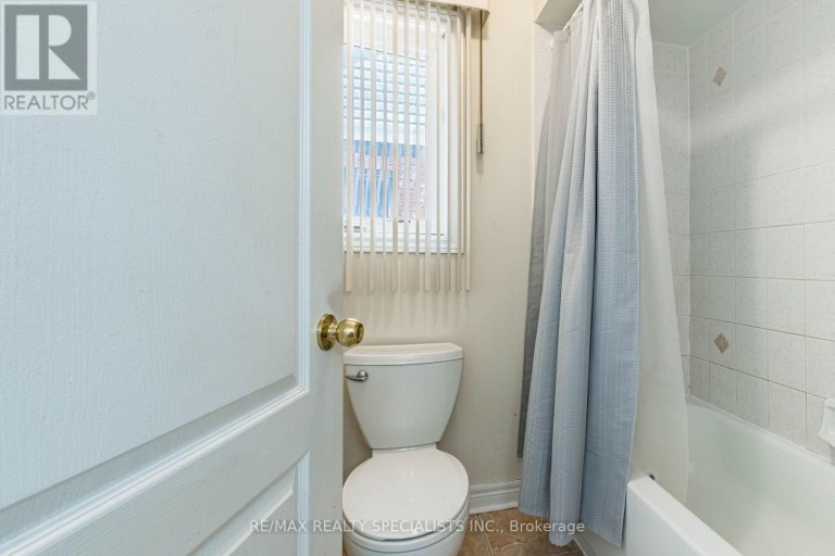 49 MAISONNEUVE BOULEVARD, Brampton (Vales of Castlemore North), Ontario, L6P1Y7