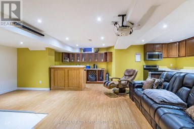 49 MAISONNEUVE BOULEVARD Brampton (Vales of Castlemore North) Ontario photo 42