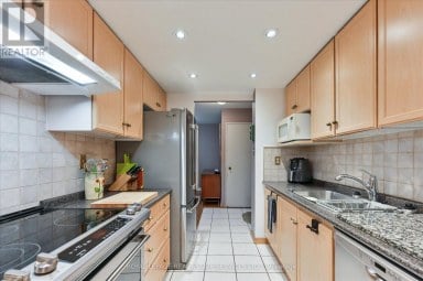 301 - 3100 KIRWIN AVENUE Mississauga (Cooksville) Ontario photo 21
