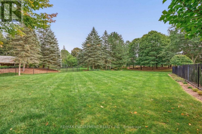 18 BLACKBERRY PLACE, Hamilton (Carlisle), Ontario, L0R1H2