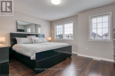 UPPER - 1369 OLD ZELLER DRIVE Kitchener Ontario photo 14