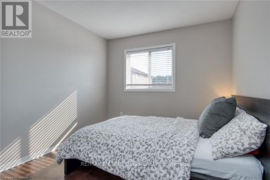 UPPER - 1369 OLD ZELLER DRIVE Kitchener Ontario photo 16