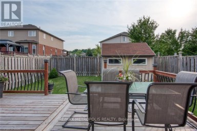 UPPER - 1369 OLD ZELLER DRIVE Kitchener Ontario photo 3