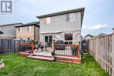 UPPER - 1369 OLD ZELLER DRIVE Kitchener Ontario photo 4