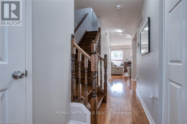 UPPER - 1369 OLD ZELLER DRIVE, Kitchener, Ontario, N2A0C6