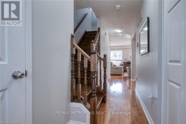 UPPER - 1369 OLD ZELLER DRIVE Kitchener Ontario photo 6