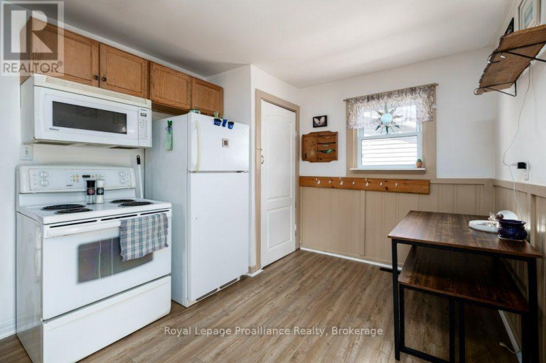 29 PELHAM STREET, Quinte West (Trenton Ward), Ontario, K8V5A8