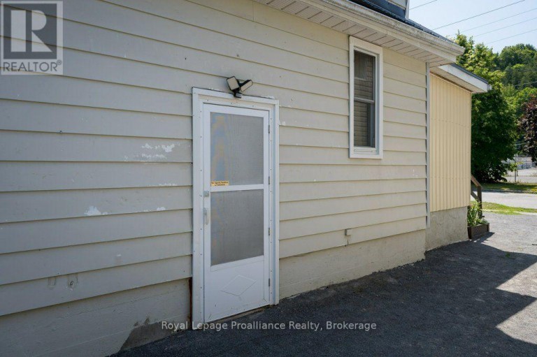 29 PELHAM STREET, Quinte West (Trenton Ward), Ontario, K8V5A8