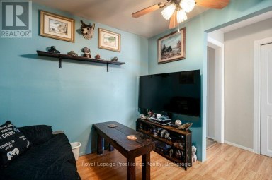 29 PELHAM STREET Quinte West (Trenton Ward) Ontario photo 8
