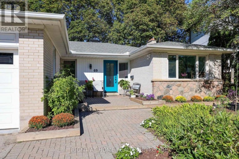 69 MONTRESSOR DRIVE, Toronto (St. Andrew-Windfields), Ontario, M2P1Z3